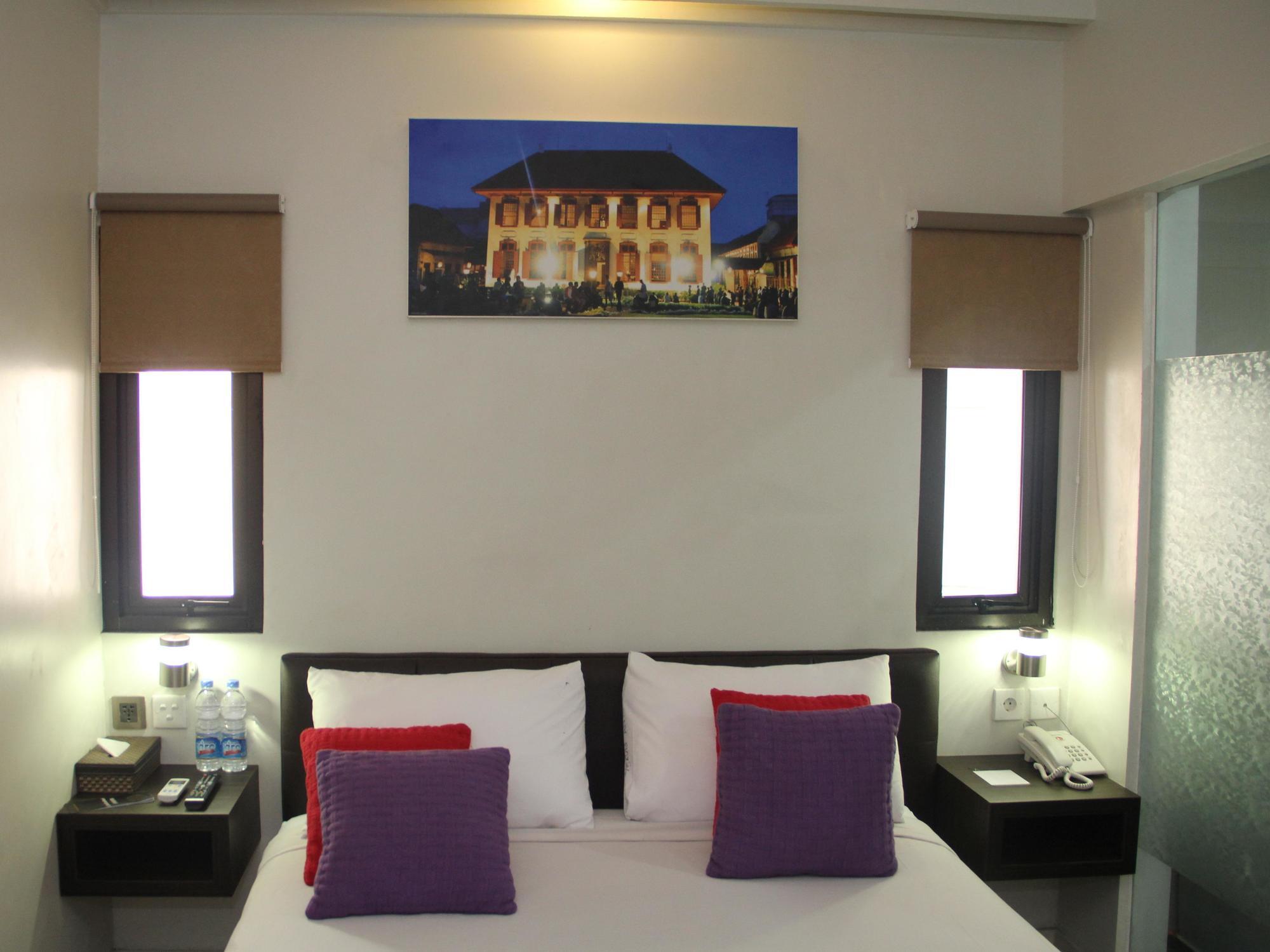 Antoni Hotel Jakarta Exterior foto